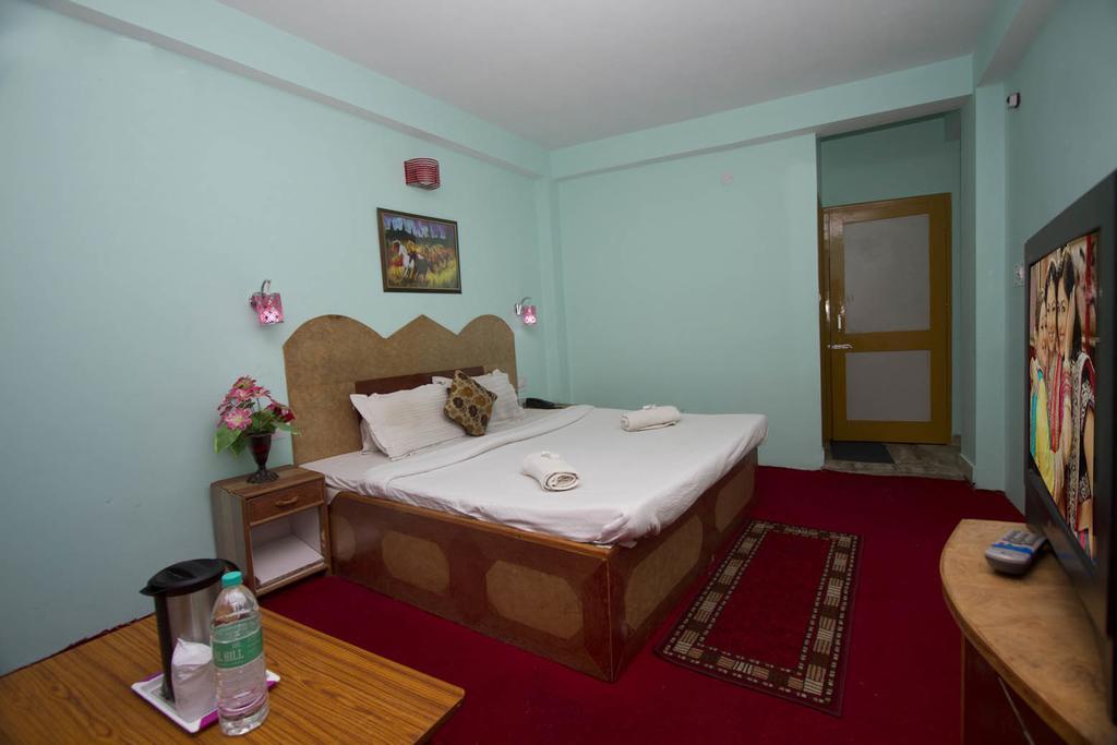 Hotel Ocean Inn มะนาลี ห้อง รูปภาพ