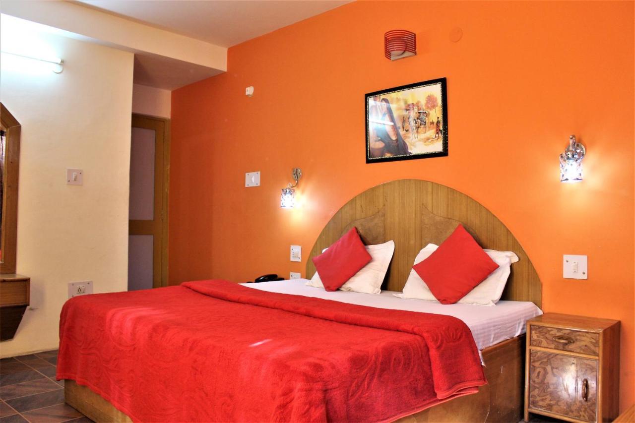 Hotel Ocean Inn มะนาลี ภายนอก รูปภาพ